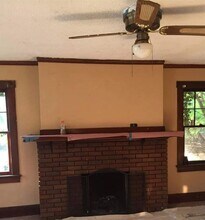 210 S 19th St in Decatur, IL - Building Photo - Building Photo