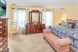 112 Peapack Rd in Far Hills, NJ - Building Photo - Building Photo