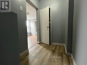 207 Stewart St in Peterborough, ON - Building Photo - Building Photo