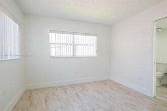 19821 SW 114th Ave in Miami, FL - Building Photo - Building Photo