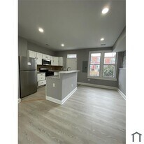 799 Linnard St in Baltimore, MD - Building Photo