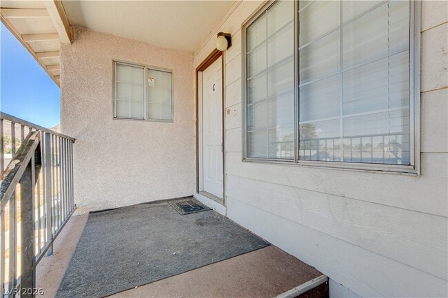 5270 Carriellen Ln in Las Vegas, NV - Building Photo - Building Photo