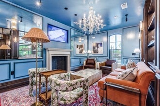 The Chloe in The Colony, TX - Foto de edificio - Building Photo