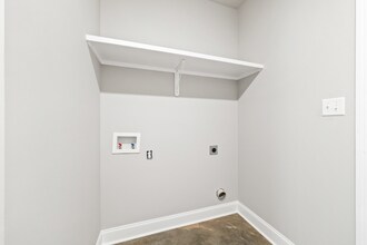 214 Spoonbill Dr in Youngsville, LA - Building Photo - Building Photo