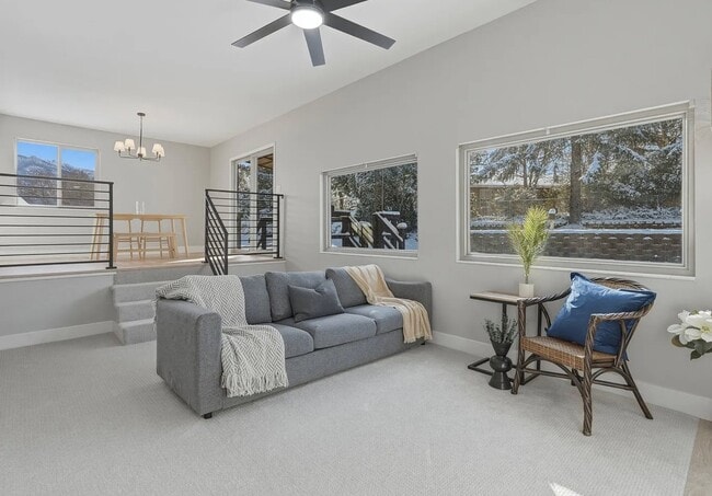 403 Highland Dr