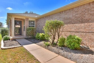114 Cleburne Pass in Georgetown, TX - Building Photo - Building Photo