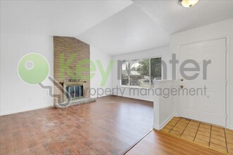 10 Dempster Ct in Sacramento, CA - Building Photo - Building Photo