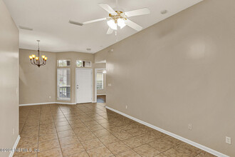 2044 Trailing Pines Way in Orange Park, FL - Building Photo - Building Photo