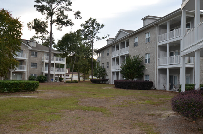 908 Resort Cir, Unit Seashell in Sunset Beach, NC - Foto de edificio - Building Photo