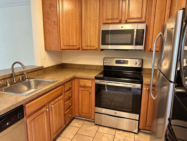 property at 1203 Jamestown Rd