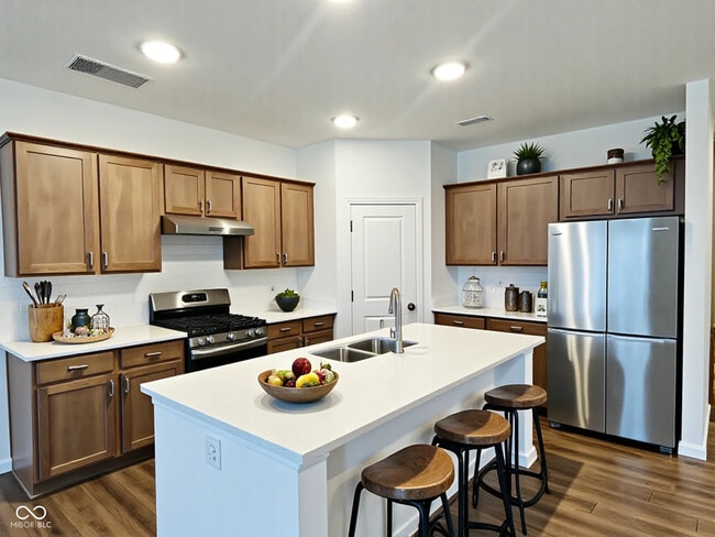 property at 657 Crispin Ln