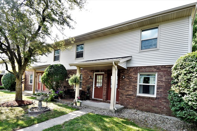 Northpointe/Lakepointe Apartment Homes in Plymouth, IN - Foto de edificio - Building Photo