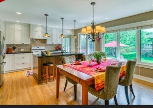 2831-2813 13 Ave NW in Calgary, AB - Building Photo - Building Photo