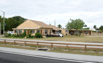 922 Old Dixie Hwy in Homestead, FL - Building Photo