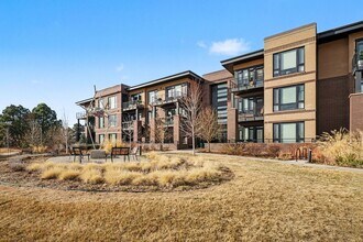 6618 E Lowry Blvd in Denver, CO - Building Photo - Building Photo