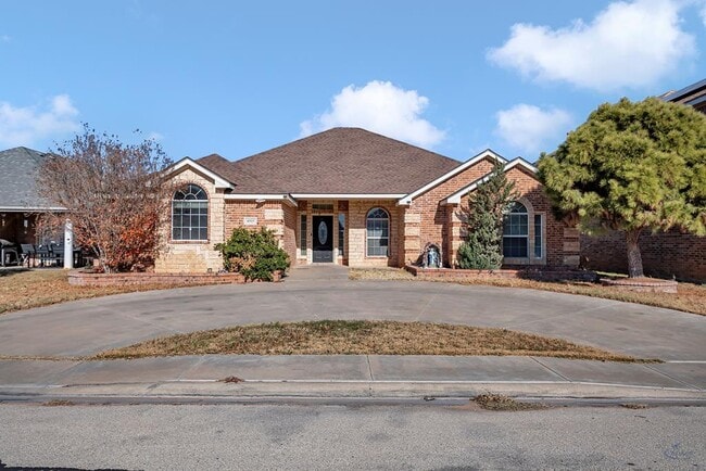 property at 6915 Robbie Rd