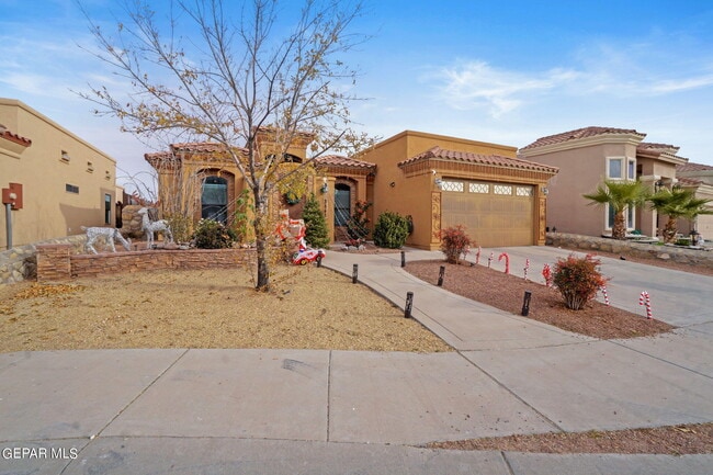 3845 Tierra Campa Dr in El Paso, TX - Building Photo - Building Photo