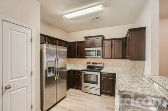 7170 Fringe Flower Dr in Austell, GA - Building Photo - Building Photo