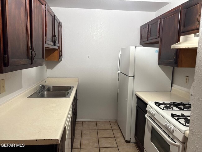 10957 Delafield Dr in El Paso, TX - Building Photo - Building Photo