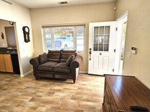 25084 Barton Rd in Loma Linda, CA - Building Photo - Building Photo