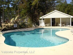 1921 Gornto Rd in Valdosta, GA - Building Photo - Building Photo