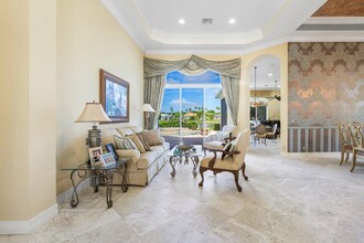 119 Island Cove Way in Palm Beach Gardens, FL - Foto de edificio - Building Photo