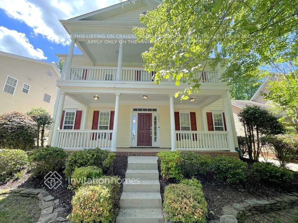 15527 Barnsbury Dr in Huntersville, NC - Foto de edificio