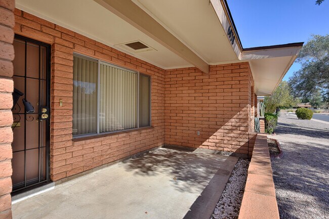 6438 E Butte St-Unit -2 in Mesa, AZ - Building Photo - Building Photo