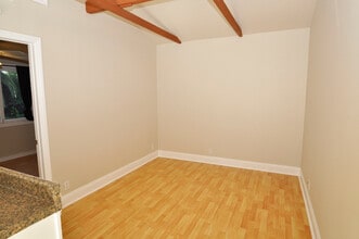 421 Jacaranda Pl in Fullerton, CA - Building Photo - Building Photo
