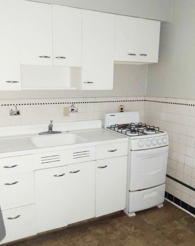 property at 3025 Clifton Ave