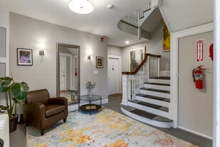 Cambridge Ivy Inn in Cambridge, MA - Building Photo