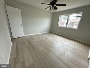 5 Florence Tollgate in Florence, NJ - Building Photo - Building Photo