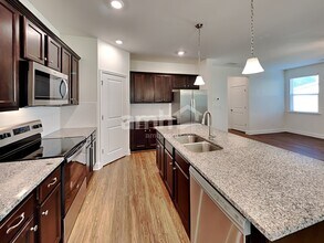 513 Slew Dr in Holly Springs, GA - Building Photo - Building Photo