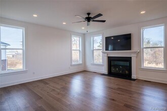 5556 Hobart Ct in West Bloomfield Township, MI - Building Photo - Building Photo