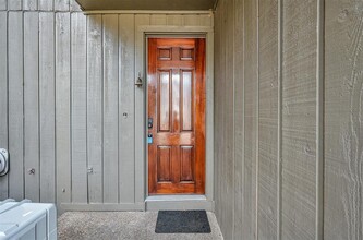 3242 Poe Dr in Montgomery, TX - Building Photo - Building Photo