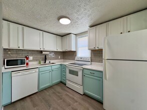 10 Knaves Ct in Perry Hall, MD - Building Photo - Building Photo