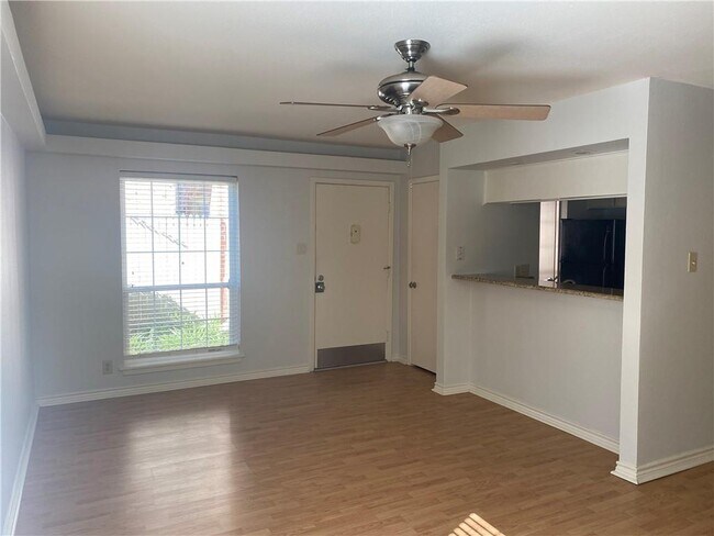 7920 Rockwood Ln in Austin, TX - Building Photo - Building Photo