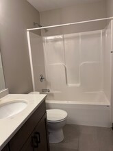 622 15th Ave NE in Byron, MN - Foto de edificio - Building Photo