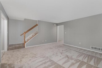 57 Nottingham Dr in Mechanicsburg, PA - Building Photo - Building Photo