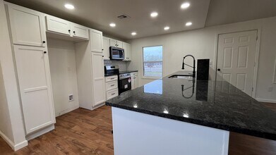 512 S Wentz St in Guthrie, OK - Building Photo - Building Photo