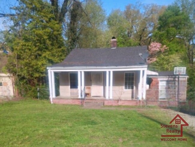 property at 136 Cedarwood Ln