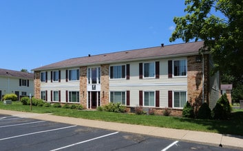 Reddington Pines in Newark, OH - Foto de edificio - Building Photo