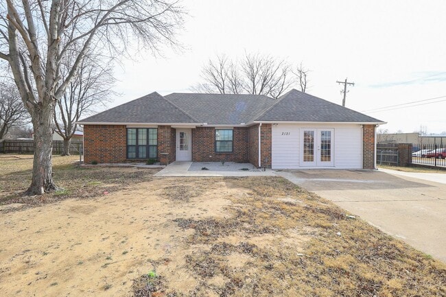 2121 S 130th E Ave in Tulsa, OK - Building Photo - Building Photo