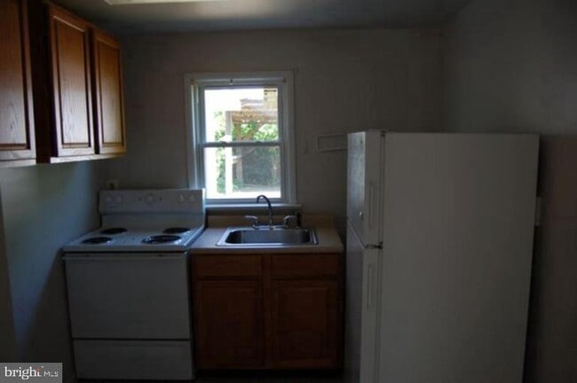 2 Spruce Ln in Annapolis, MD - Building Photo - Building Photo