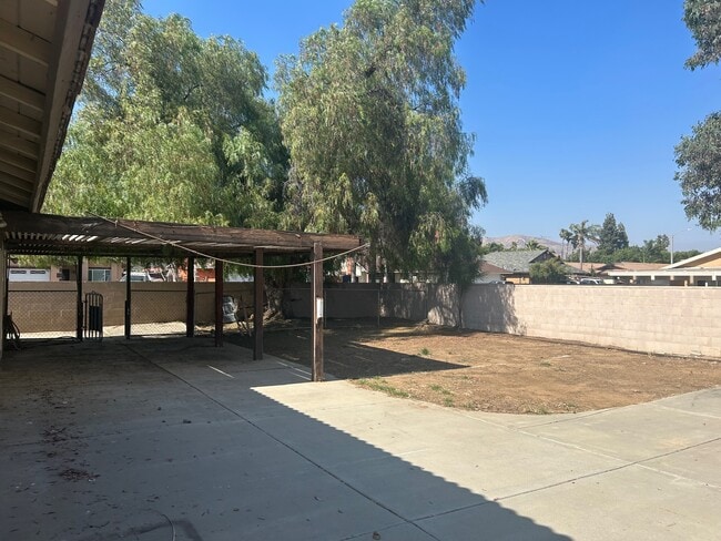 12540 Shadybend Dr in Moreno Valley, CA - Building Photo - Building Photo