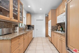2778 Forrester Dr in Los Angeles, CA - Building Photo - Building Photo