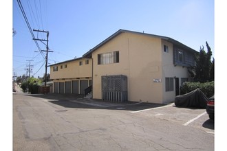 1 W Avenida Ramona in San Clemente, CA - Building Photo - Building Photo