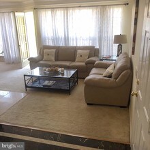 21841 Baldwin Square-Unit -301 in Sterling, VA - Building Photo - Building Photo