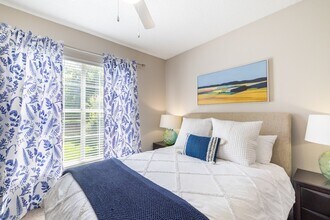 Hawthorne at Lake Heather in Birmingham, AL - Building Photo - Building Photo