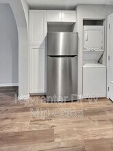 13219 Emily Rd in Dallas, TX - Building Photo - Building Photo